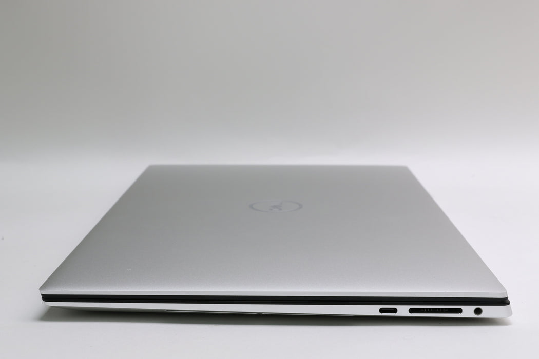 15" Dell XPS 15 9530, i9-13900H, 32GB, 954GB, RTX 4070, 3.5K OLED Touchscreen!