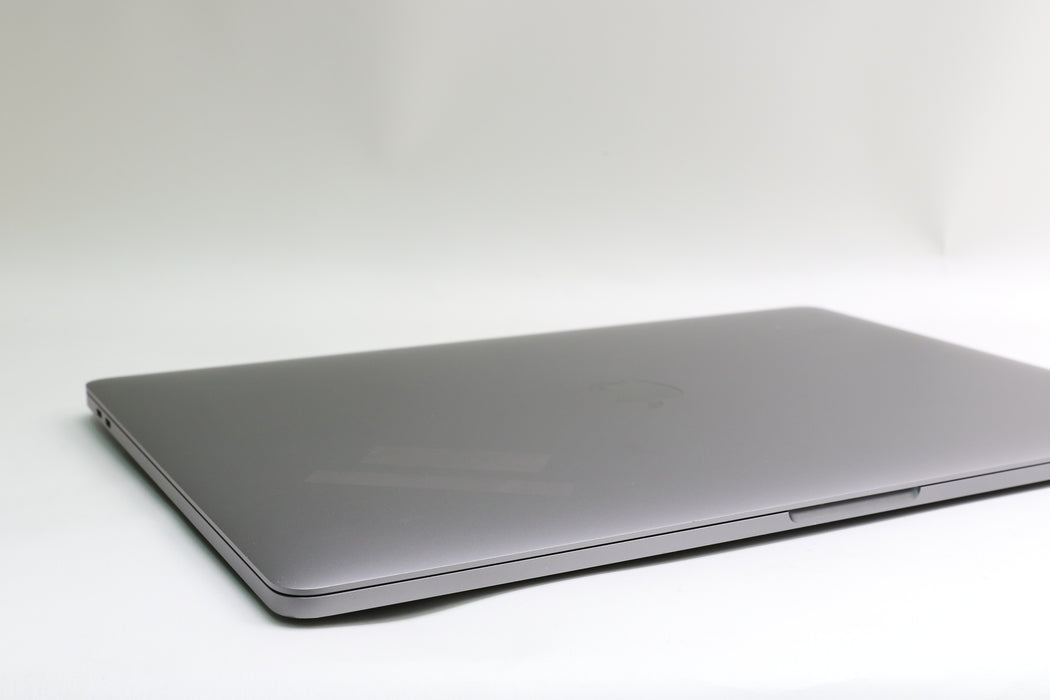 15" 2017, MacBook Pro, BTO, i7-7820HQ, 16GB, 1TB SSD