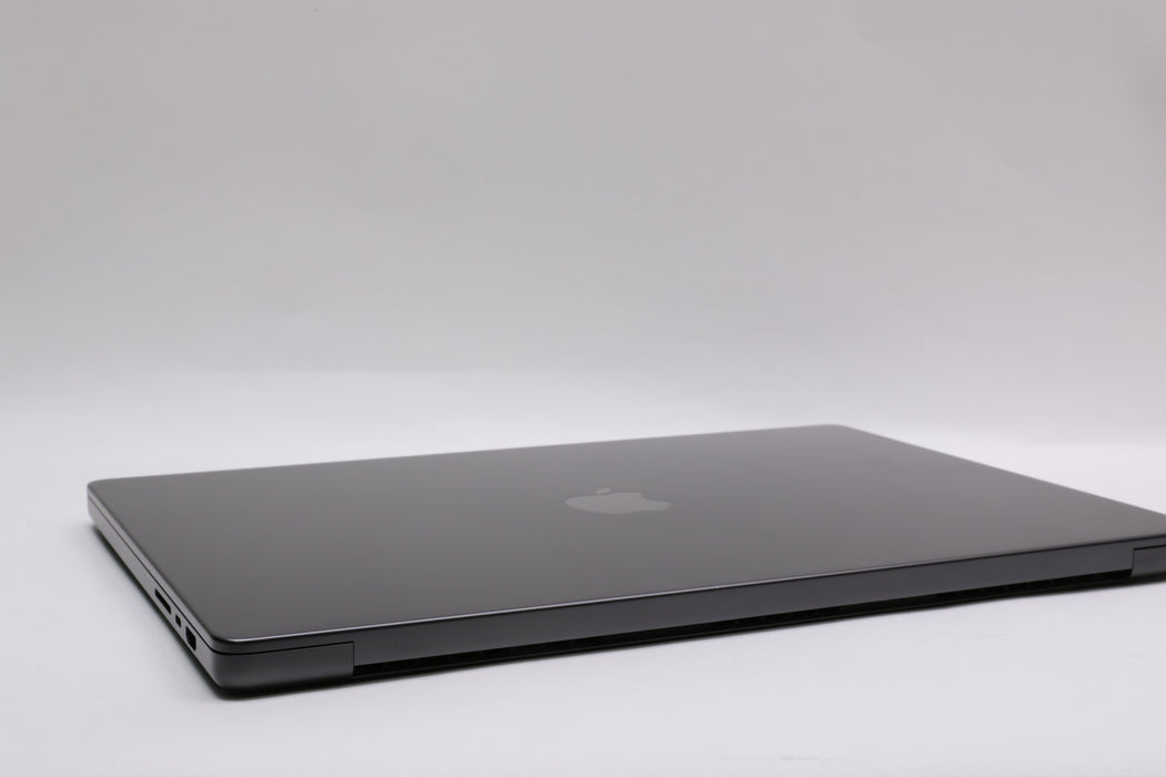 16" 2023, MacBook Pro, BTO, Apple M3 Max, 64GB, 1TB SSD, 40C — photo 7 of 13