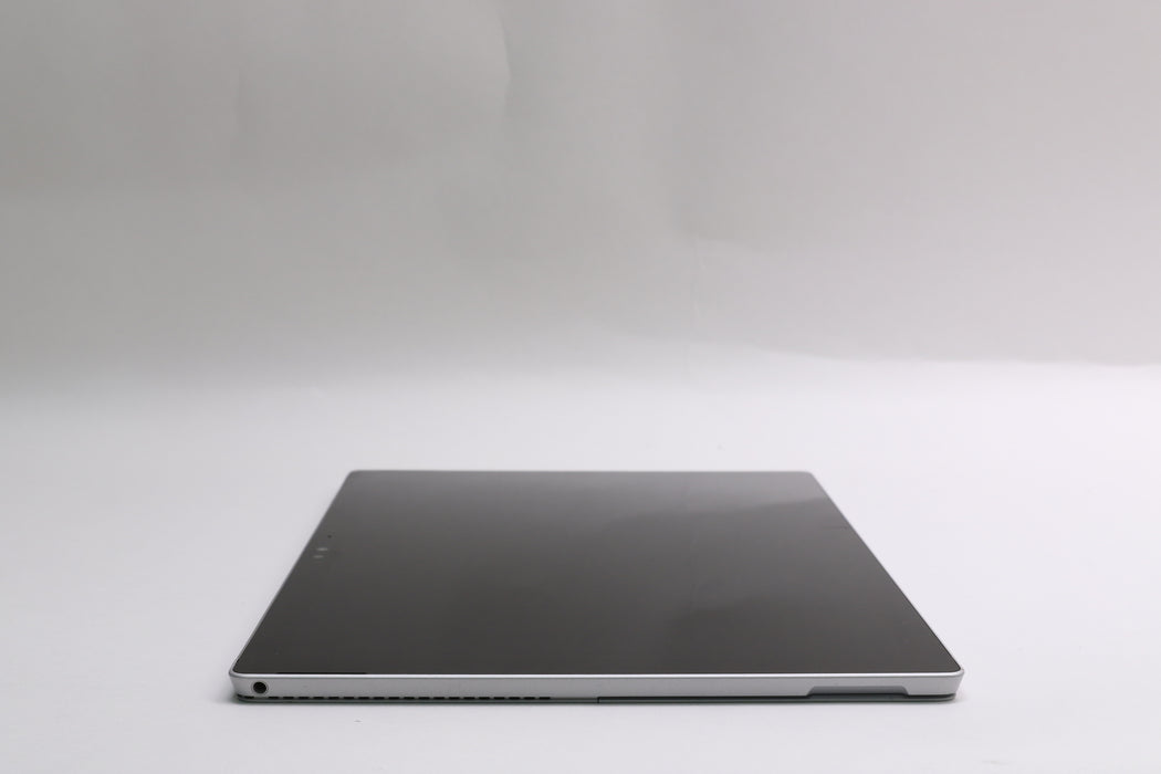13" Microsoft Surface Pro 4, i5-6300U, 8GB, 256GB SSD, Touchscreen