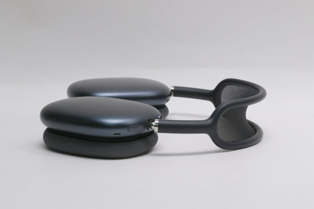 Apple AirPods Max (USB-C), Midnight, MWW43AM/A w/ Smart Case! — photo 6 of 11