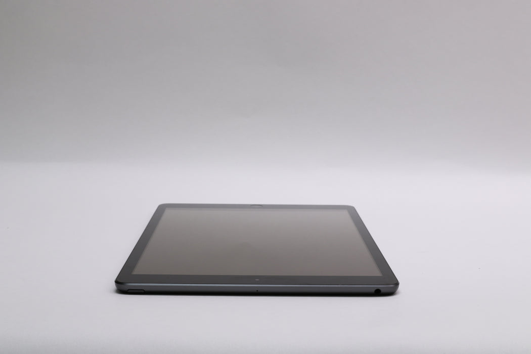 10.9" Apple iPad 10.2" 8th Gen, 128GB, Wi-Fi Only, Space Gray, PYLD2LL/A