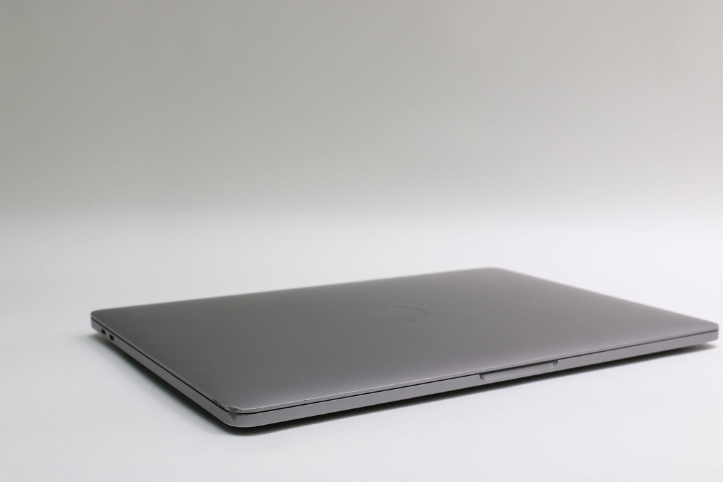 13.3" 2020 MacBook Pro, BTO, i5-1038NG7, 16GB, 2TB SSD, 100% Battery!