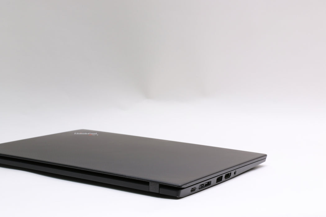 14" 4K UHD Lenovo ThinkPad X1 Carbon Gen 8, i7-10610U, 16GB, 1TB SSD — photo 9 of 13
