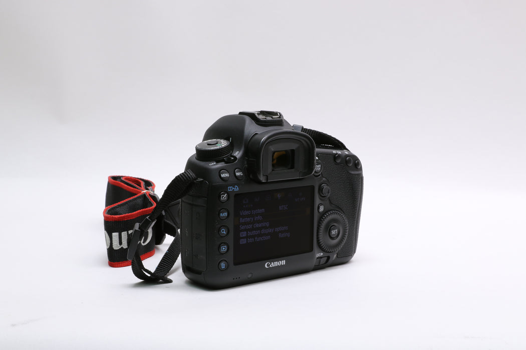 Canon EOS 5D Mark III 22.3MP Digital SLR Camera — photo 5 of 8