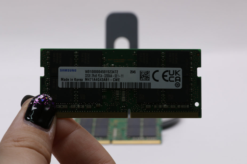 Samsung 64GB (2x32GB) DDR4 3200MHz SO-DIMM Memory (M471A4G43AB1-CWE) — photo 3 of 3