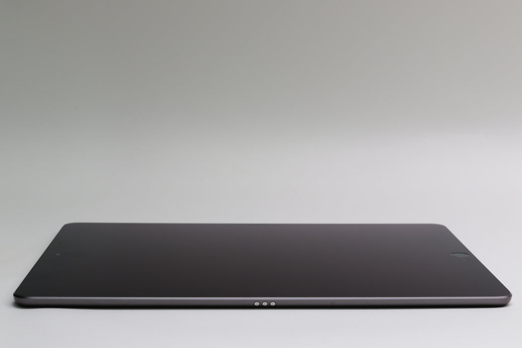 iPad Air 3rd Gen, 256GB, Wi-Fi Only, Space Gray, MUUQ2LL/A 10.5”