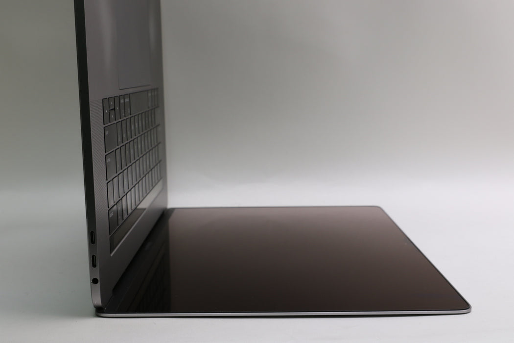 15" 2.8K 2018, MacBook Pro, BTO, i7-8850H, 16GB, 1TB SSD, Radeon Pro 560X