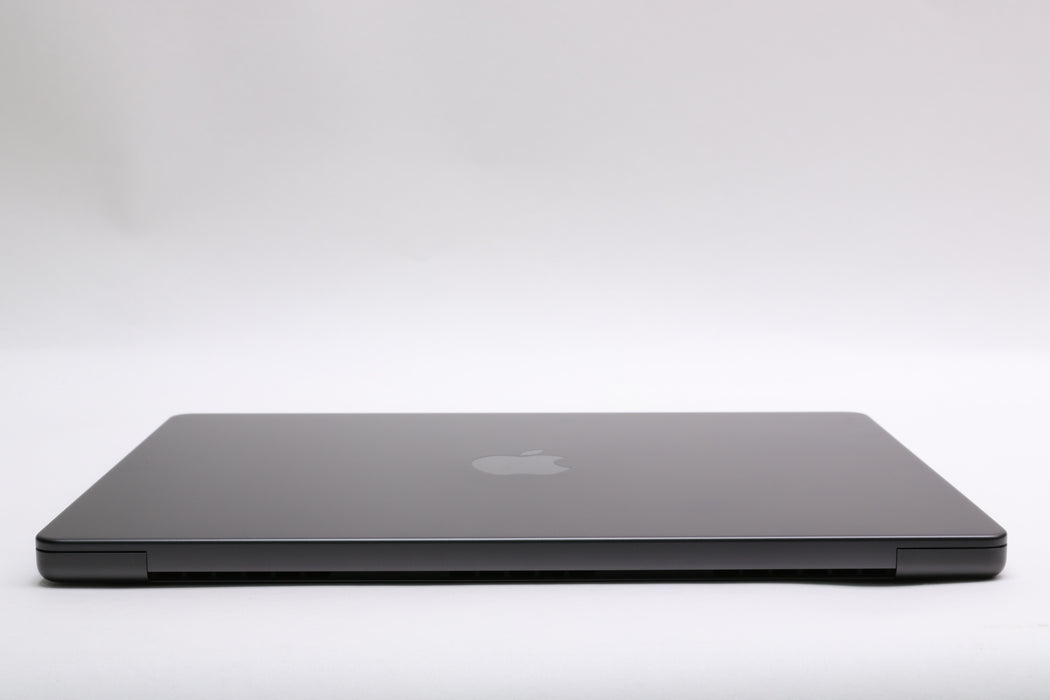 14" 2024, MacBook Pro, MW2V3LL/A, Apple M4, 16GB, 1TB SSD, 10C, 100% Battery! — photo 8 of 12