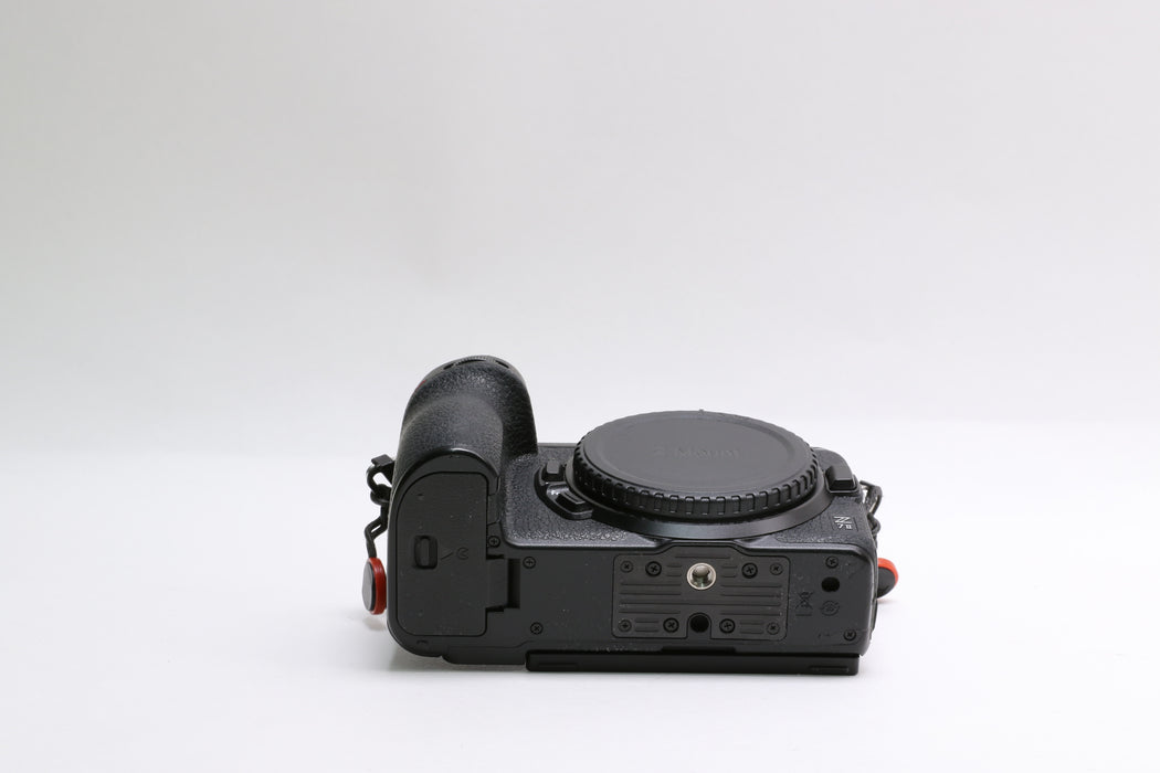 Nikon Z7 II 45.7MP Mirrorless Camera, Low Shutter Count of 11K! — photo 7 of 8