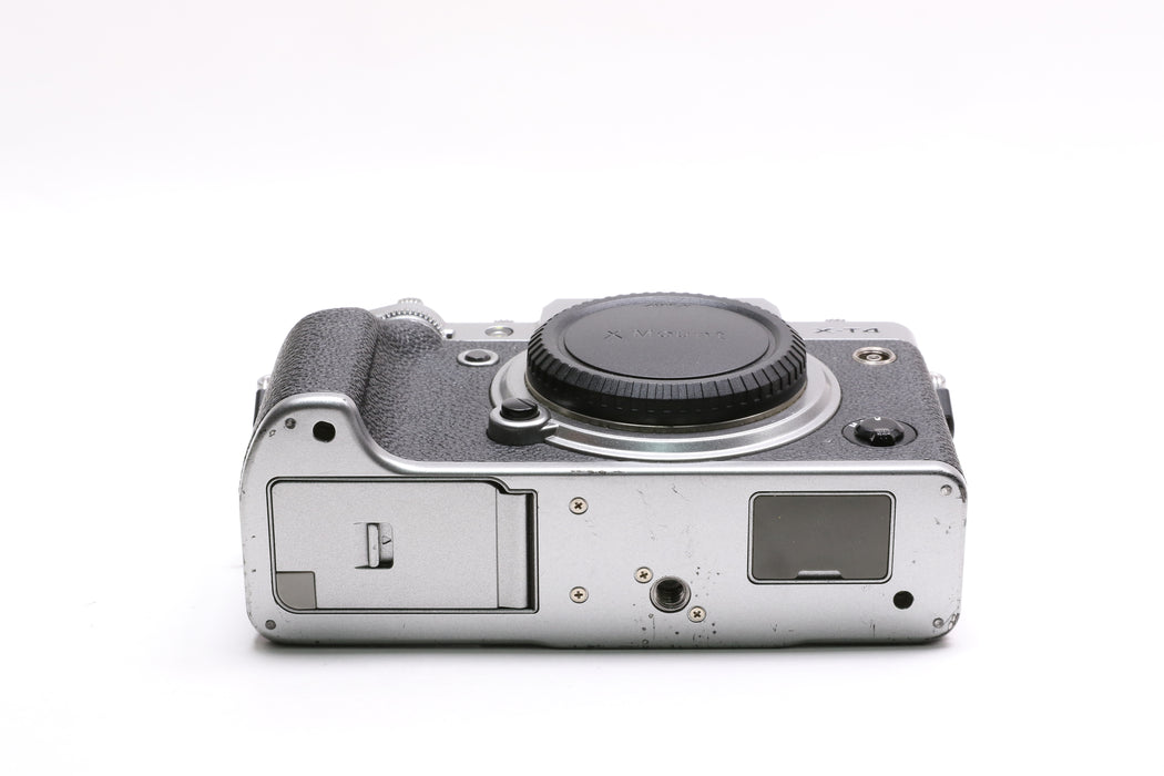 Fujifilm X-T4 26.1MP Mirrorless Camera w/ Box, Low Shutter Count of 7,505!