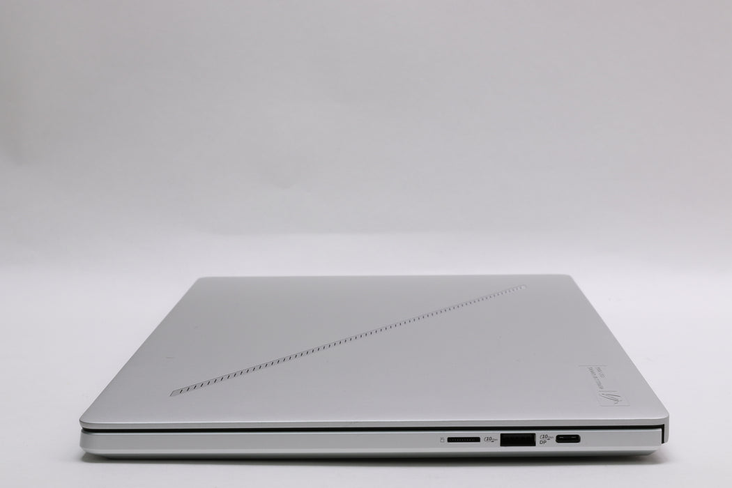 14" 2.8K ASUS ROG Zephyrus G14 GA403UI, Ryzen 9 8945HS, 32GB, 1TB SSD, RTX 4070 — photo 6 of 13