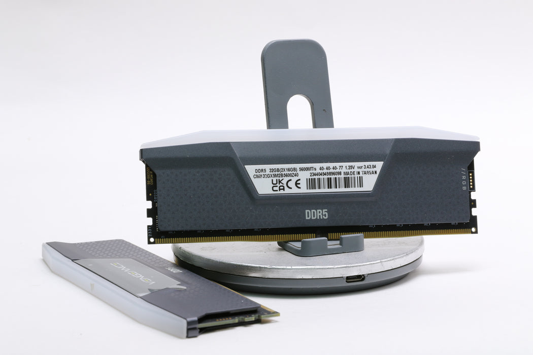 Corsair Vengeance RGB 32GB (2x16GB) DDR5 5600MHz DIMM — photo 2 of 2