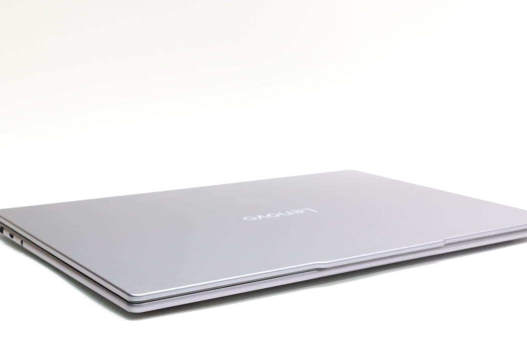 100%BATT 15" 2.8K Lenovo Yoga Slim 7 15ill9, Ultra 7 256V, 16GB, 1TB SSD, Touch!