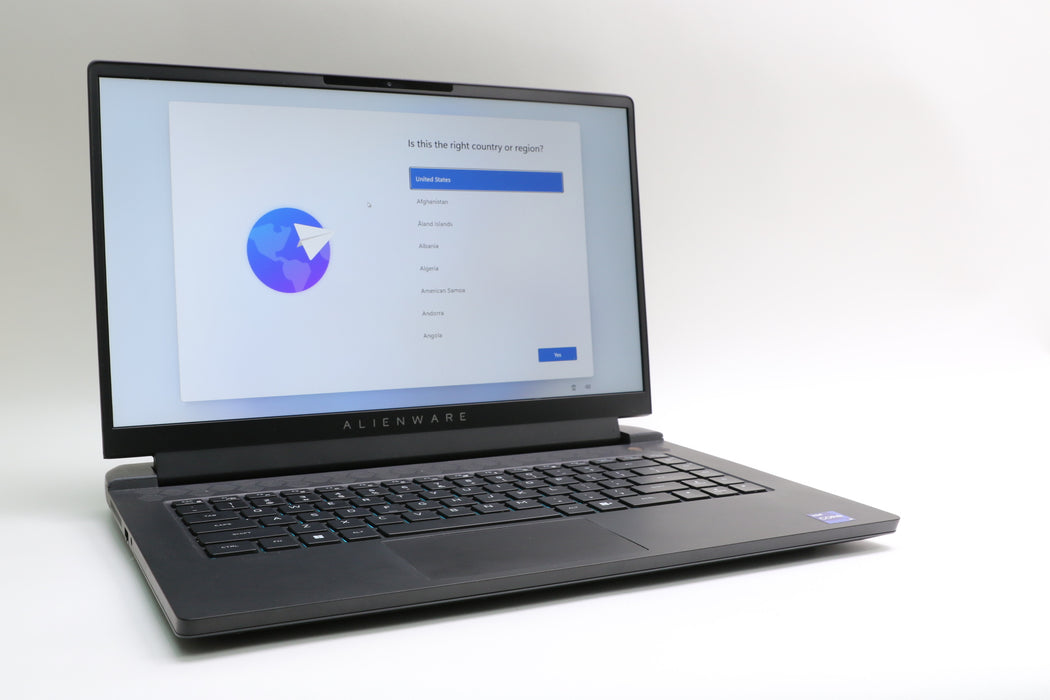 15" Alienware M15 R7, i9-12900H, 32GB, 1TB SSD, RTX 3070 Ti, 100% Battery!