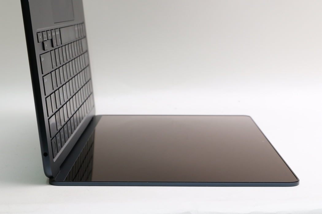 13.3" 2022, MacBook Air, MLY33LL/A, Apple M2, 8GB, 256GB SSD, 8C