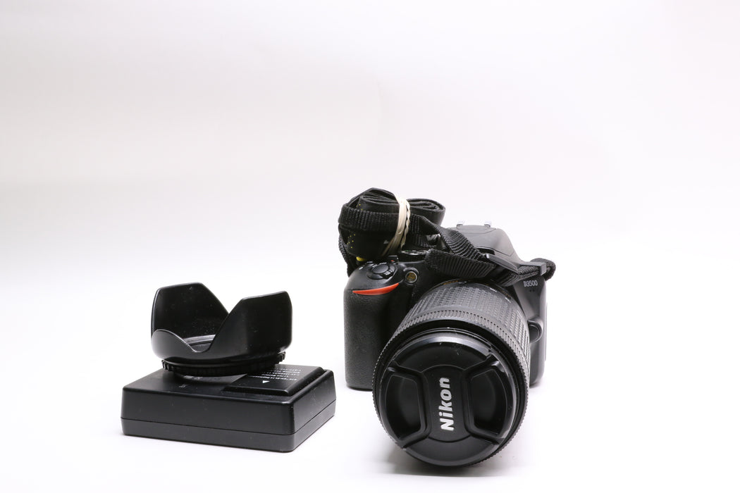 Nikon D3500 24.2MP DSLR Camera w/ AF-P DX 70-300mm f/4.5-6.5G ED Lens, Low SC!