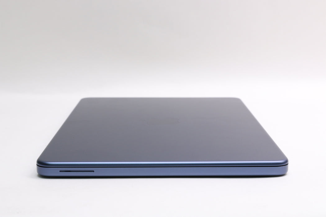 13" 2026, MacBook Neo, MHFG4LL/A, Apple A18 Pro, 8GB, 512GB SSD, 5C w/ Box!