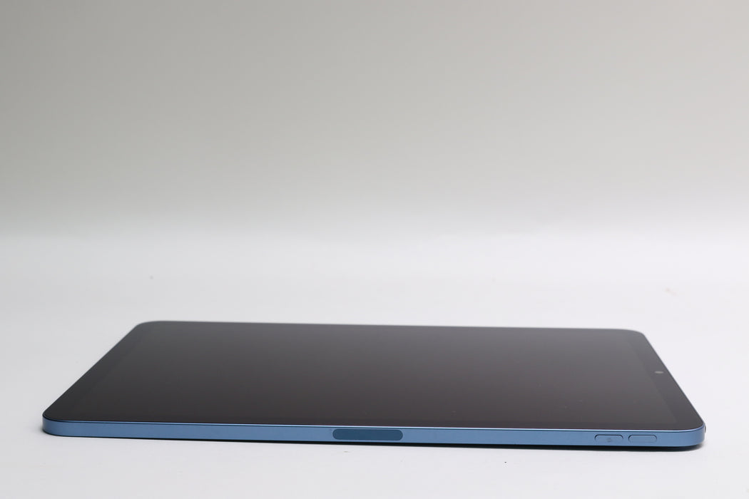 iPad Air M1, 5th Gen, 64GB, Wifi Only, Blue, MM9E3LL/A 10.9" + Pencil!