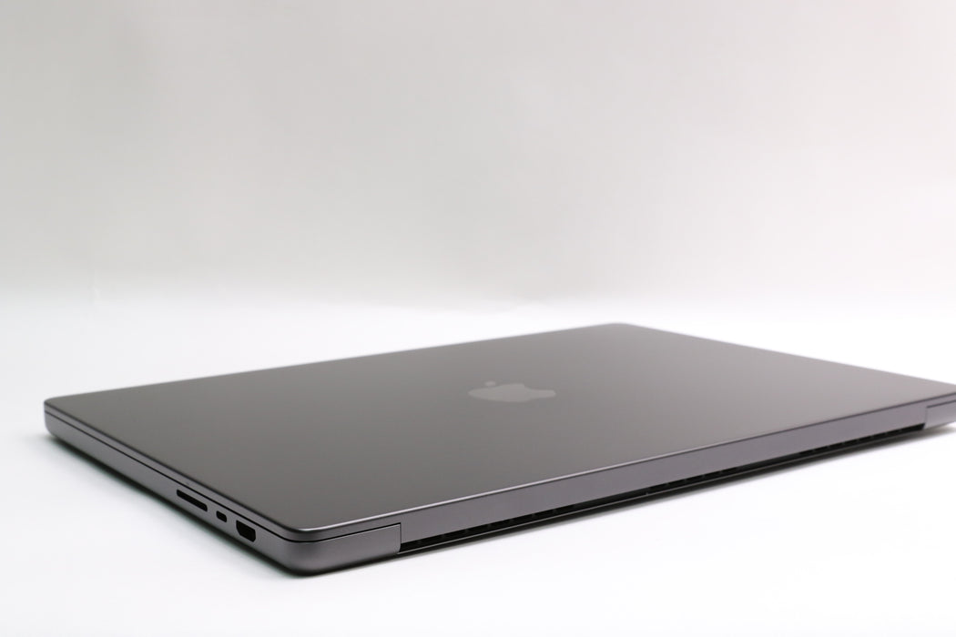 16" 2024, MacBook Pro, MX303LL/A, Apple M4 Max, 36GB, 1TB SSD, 32C