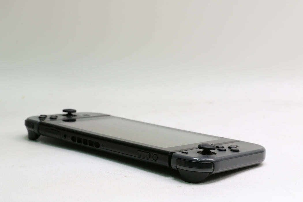 Nintendo Switch, HAC-001, 32GB w/ Gray Joy-Cons