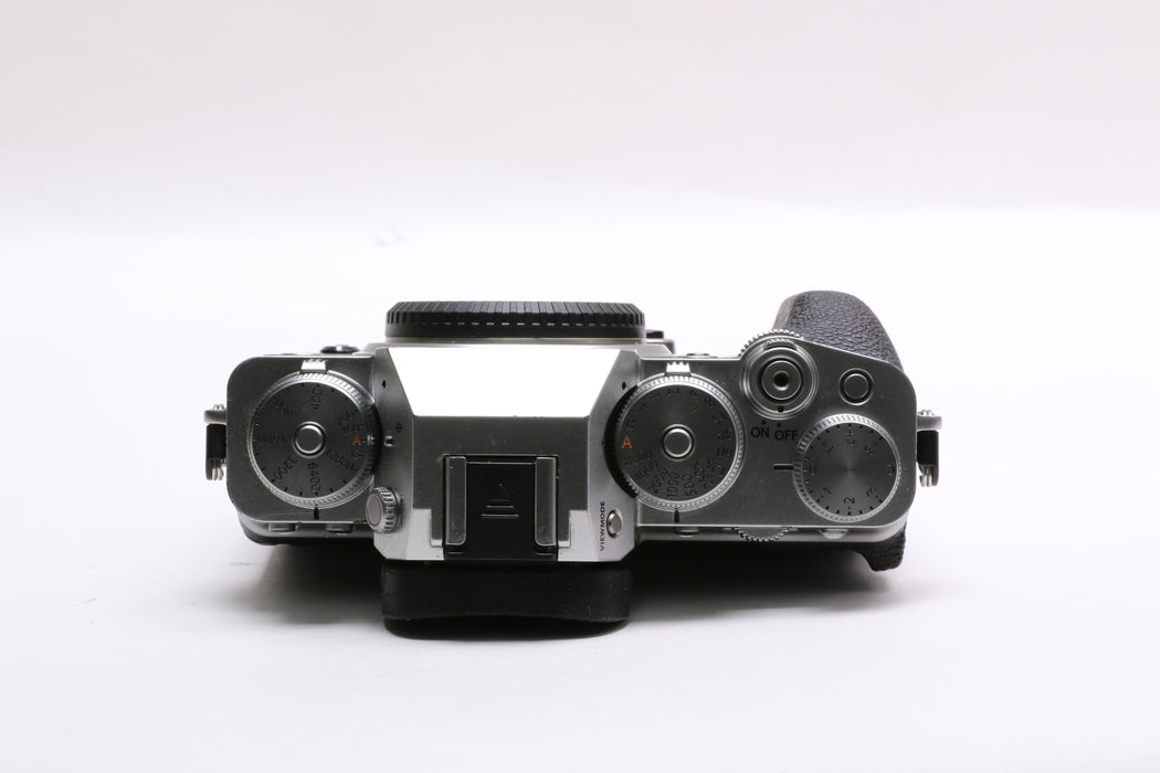 Fujifilm X-T4 26.1MP Mirrorless Camera w/ Box, Low Shutter Count of 7,505!