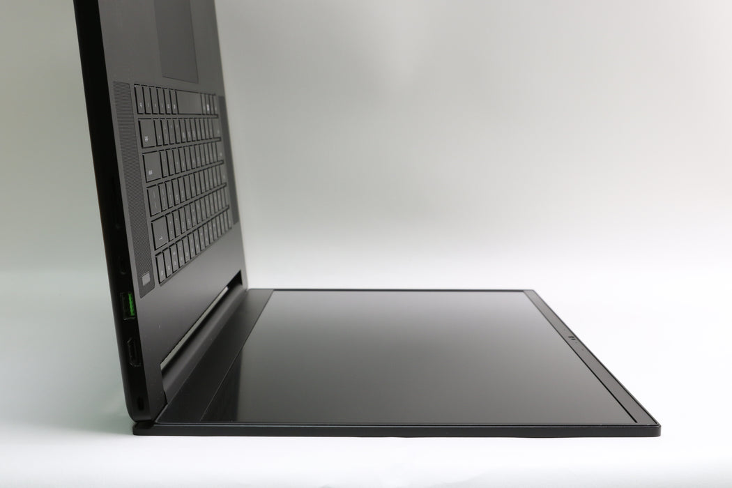 17.3" Razer Blade Pro 17, i7-9750H 2.60GHz, 16GB, 512GB SSD, RTX 2070, 2019