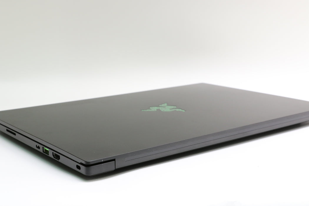 15.6" Razer Blade 15 Advanced Rz09-0409, i9-11900H, 32GB, 1TB, RTX 3080, Touch!
