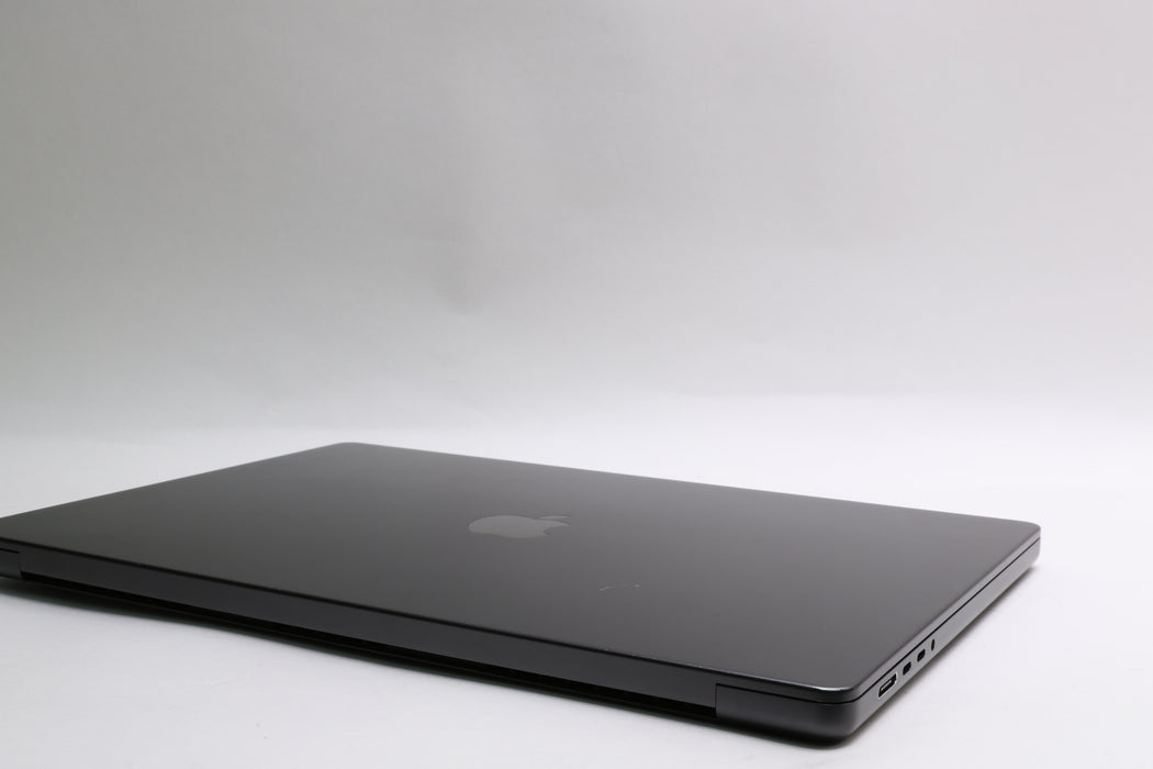 16" 2023, MacBook Pro, BTO, Apple M3 Max, 64GB, 1TB SSD, 40C — photo 9 of 13
