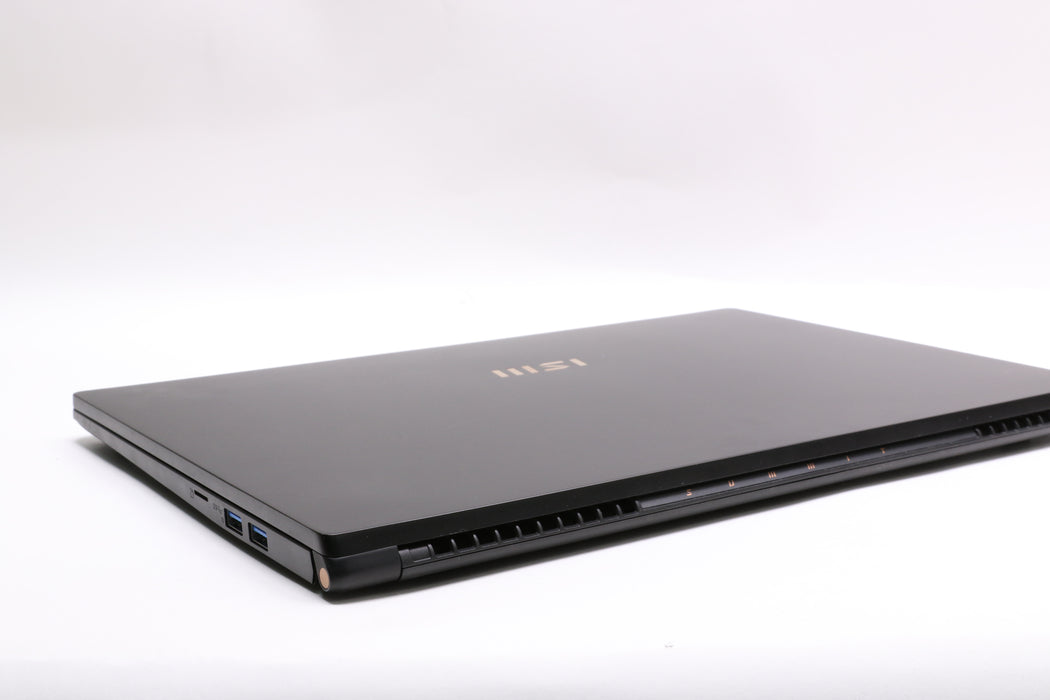 15" MSI Summit E15 A11scst, i7-1185G7, 32GB, 1TB SSD, GTX 1650 Ti with Max-Q
