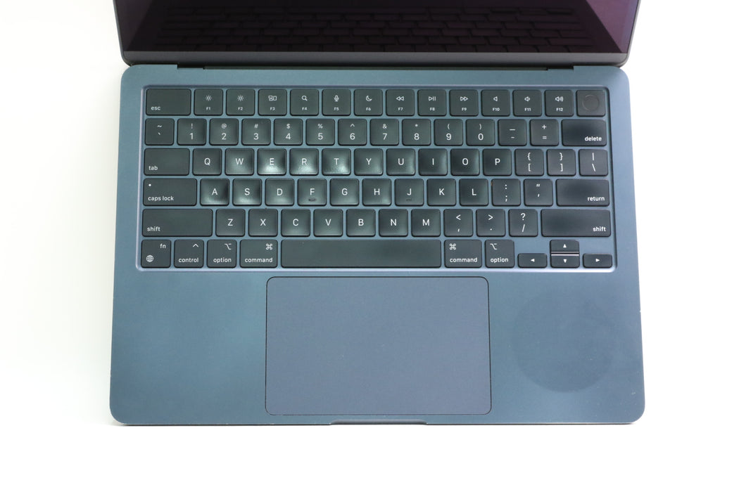 13.3" 2022, MacBook Air, MLY33LL/A, Apple M2, 8GB, 256GB SSD, 8C