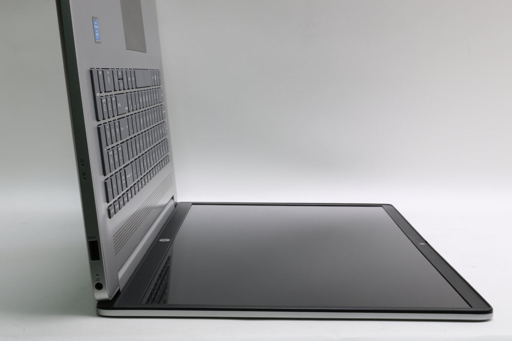 17.3" HP 17-cn0001tg, Intel Pentium Silver N5030, 4GB, 128GB SSD, Touchscreen