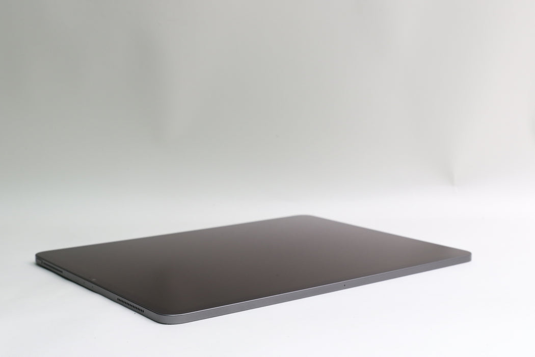 iPad Pro 4th Gen, 128GB, Wi-Fi, Space Gray, MY2H2LL/A 12.9”