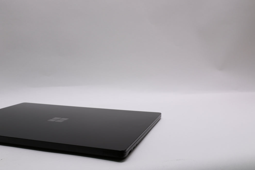 15" Microsoft Surface Laptop 3, Ryzen 5 Surface Edition, 16GB, 256GB, Touch! — photo 9 of 13