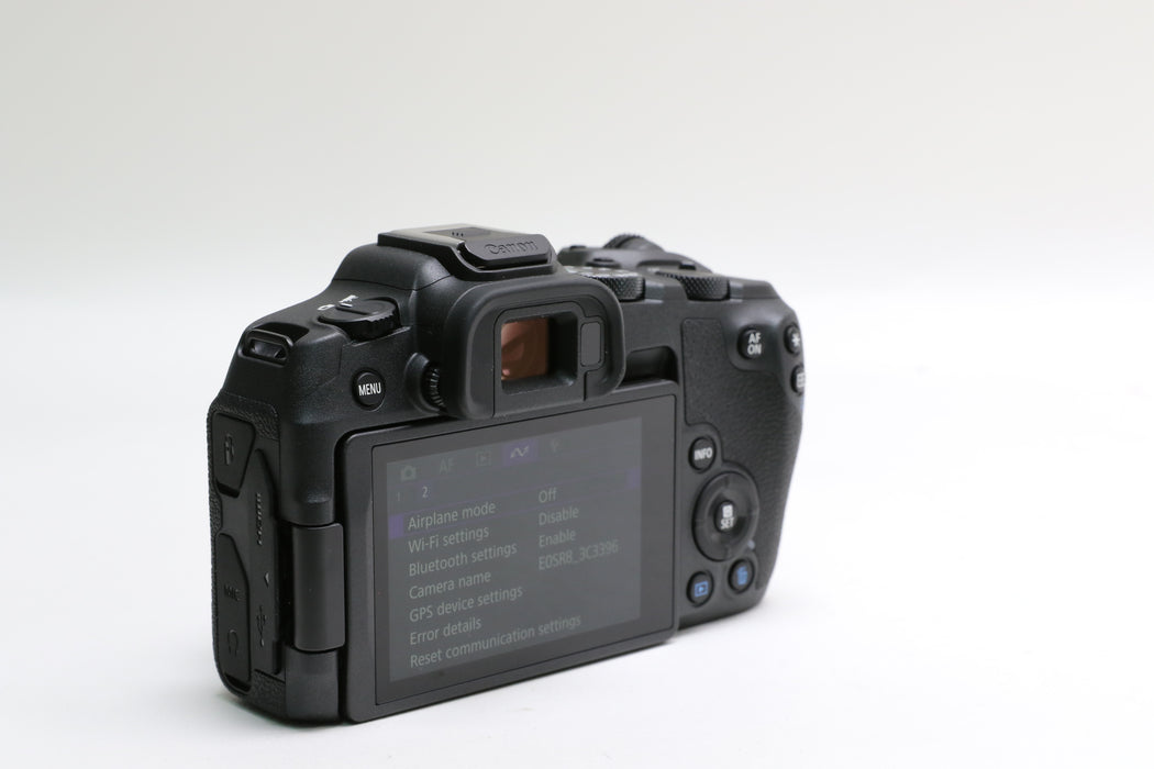 Canon EOS R8 Camera w/ RF 24-50mm f/4.5-6.3 Lens, Very Low Shutter Count <1000!