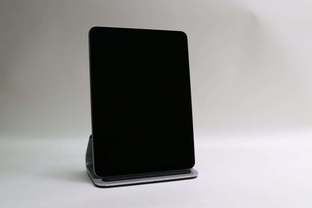 iPad Air 11" M3, 128GB, Wi-Fi Only, Space Gray, MC9W4LL/A w/ Apple Pencil Pro!