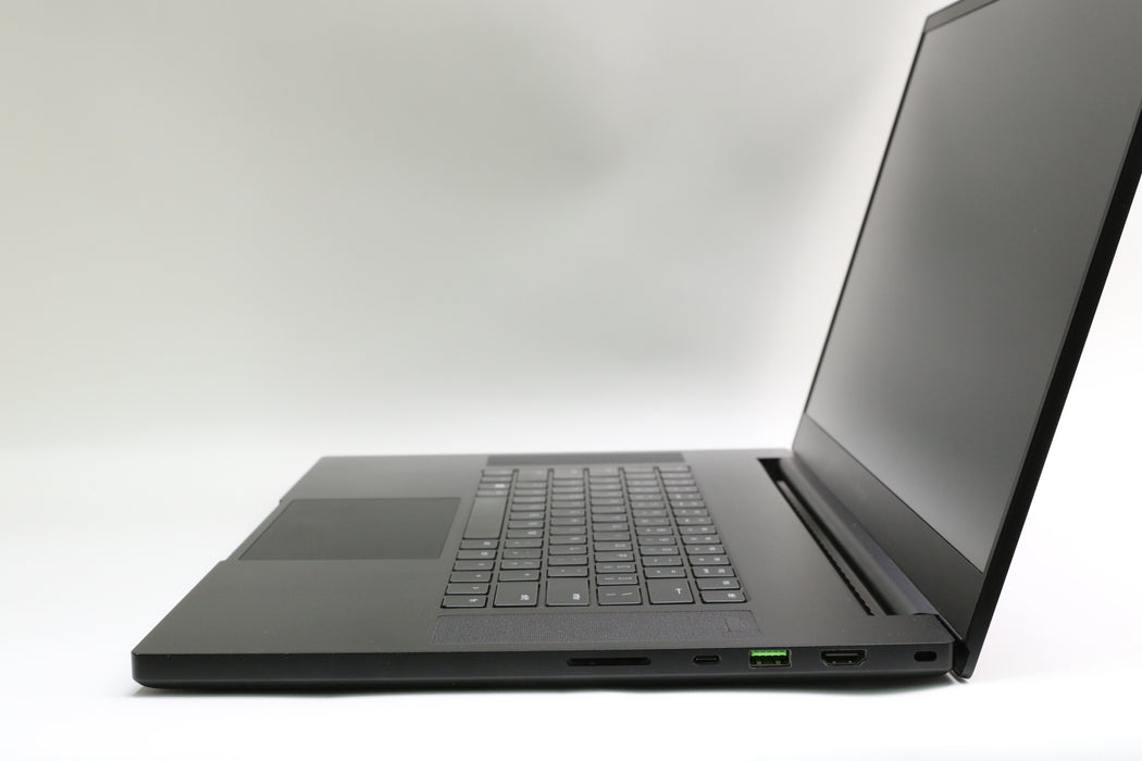 17.3" Razer Blade Pro 17, i7-9750H 2.60GHz, 16GB, 512GB SSD, RTX 2070, 2019