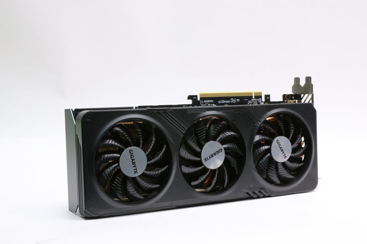 GIGABYTE Radeon RX 7600 XT Gaming OC 16GB GDDR6