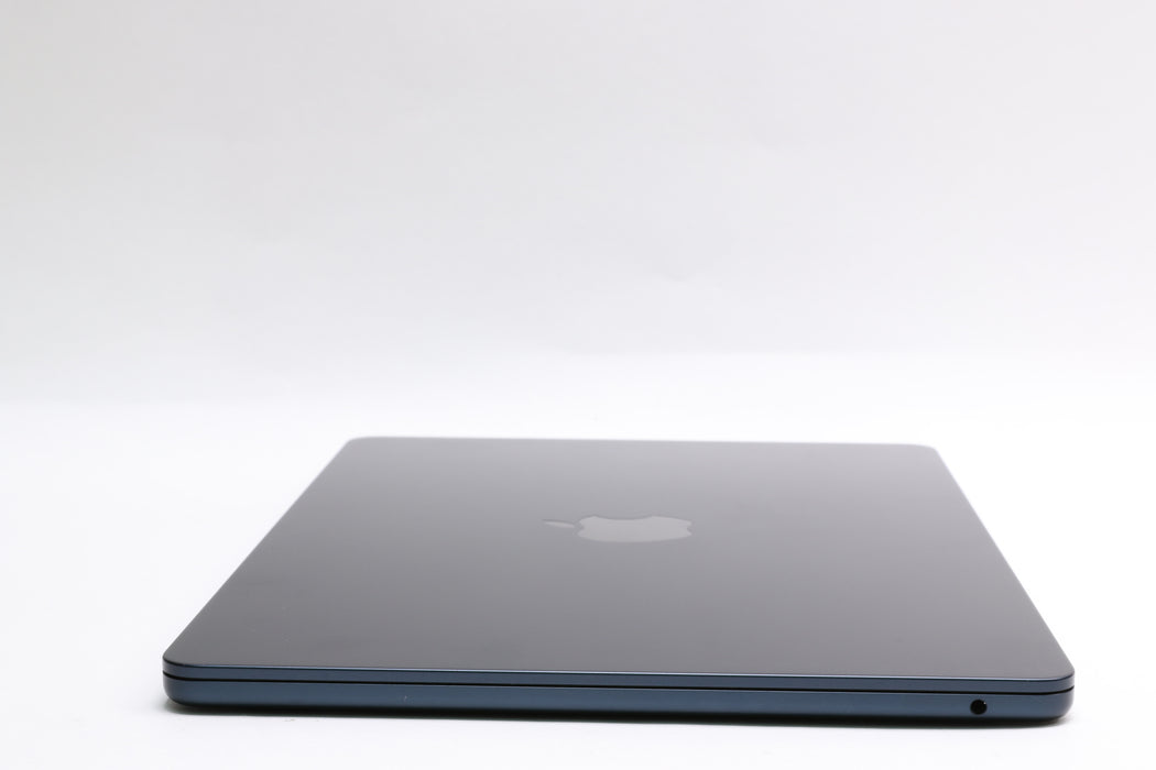 13" 2024, MacBook Air, MC8K4LL/A, Apple M3, 16GB, 256GB SSD, 8C — photo 6 of 13