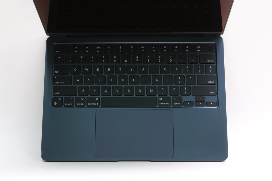 13" 2024, MacBook Air, BTO, Apple M3, 24GB, 2TB SSD, 10C — photo 3 of 13