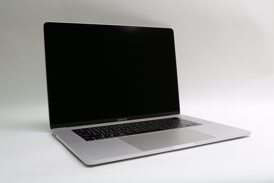 15" 2017, MacBook Pro, MPTU2LL/A, i7-7700HQ, 16GB, 256GB SSD, Radeon Pro 555