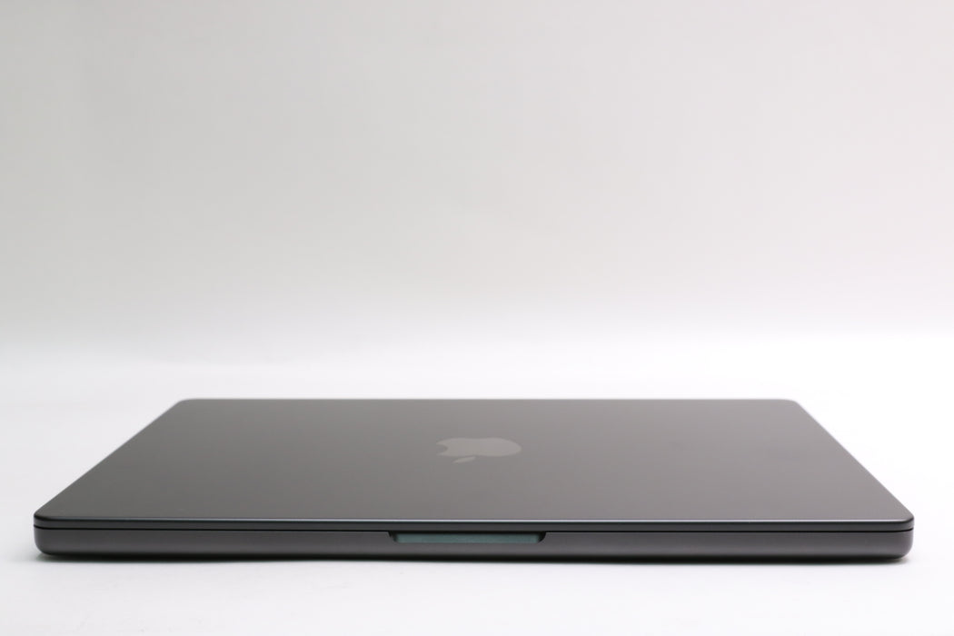 14" 2025, MacBook Pro, MDE04LL/A, Apple M5, 16GB, 512GB SSD, 10C, 100% Battery!