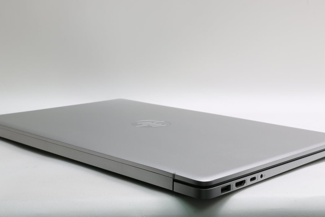 17.3" HP 17-cn0001tg, Intel Pentium Silver N5030, 4GB, 128GB SSD, Touchscreen