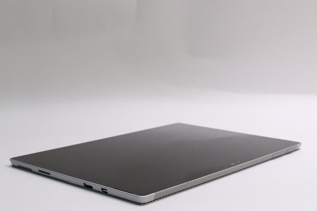 13" Microsoft Surface Pro 4, i5-6300U, 8GB, 256GB SSD, Touchscreen