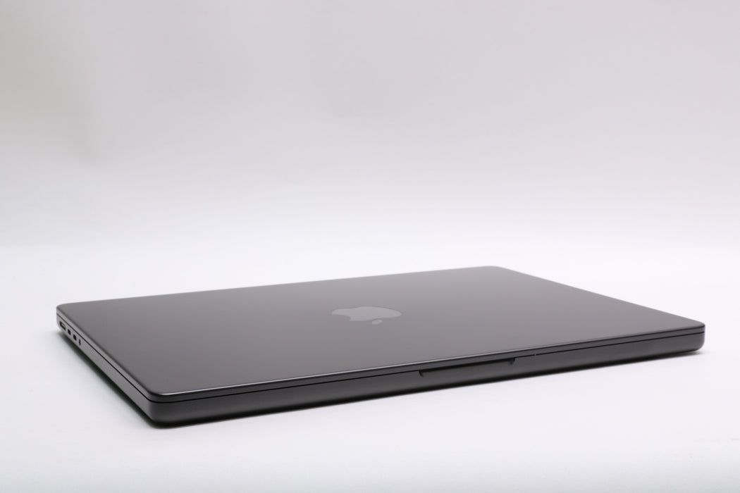 14" 2024, MacBook Pro, MW2V3LL/A, Apple M4, 16GB, 1TB SSD, 10C, 100% Battery! — photo 11 of 12