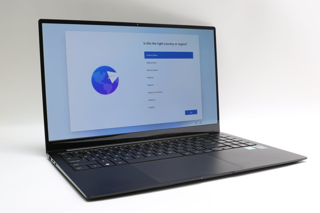15.6" Samsung, 950xed, i7-1260P, 16GB, 512GB SSD