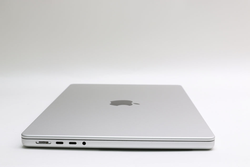14" 2021 Macbook Pro, 3.20 GHz Apple M1 Max, 32GB, 4TB SSD, 32C