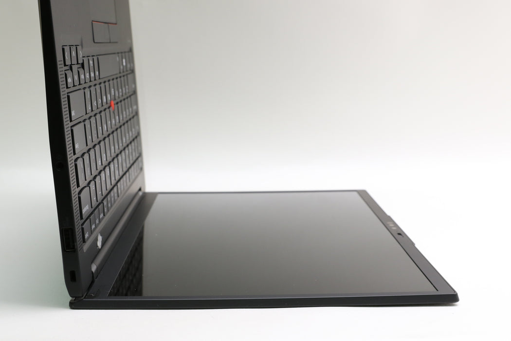 14" UHD+ Lenovo Thinkpad X1 Carbon Gen 10, i7-1270P, 32GB, 512GB SSD