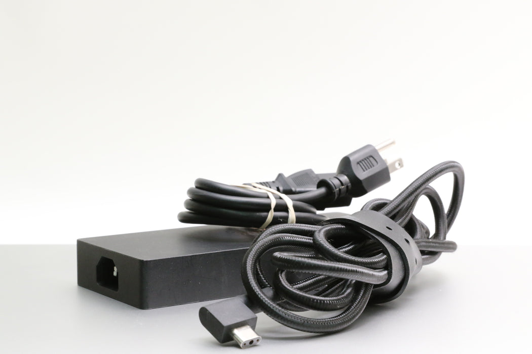 18" QHD+ Razer Blade 18 Rz09-0484, i9-13950HX, 32GB, 1TB SSD, RTX 4080