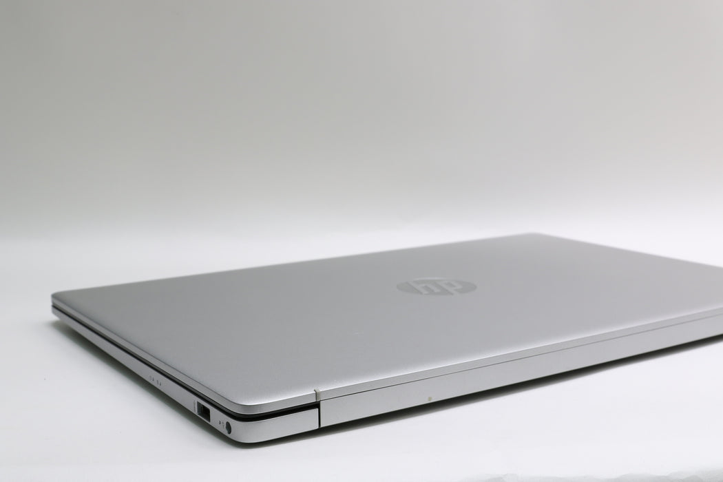 17.3" HP, 17-cn2083dx, i3-1215U, 32GB, 1TB SSD